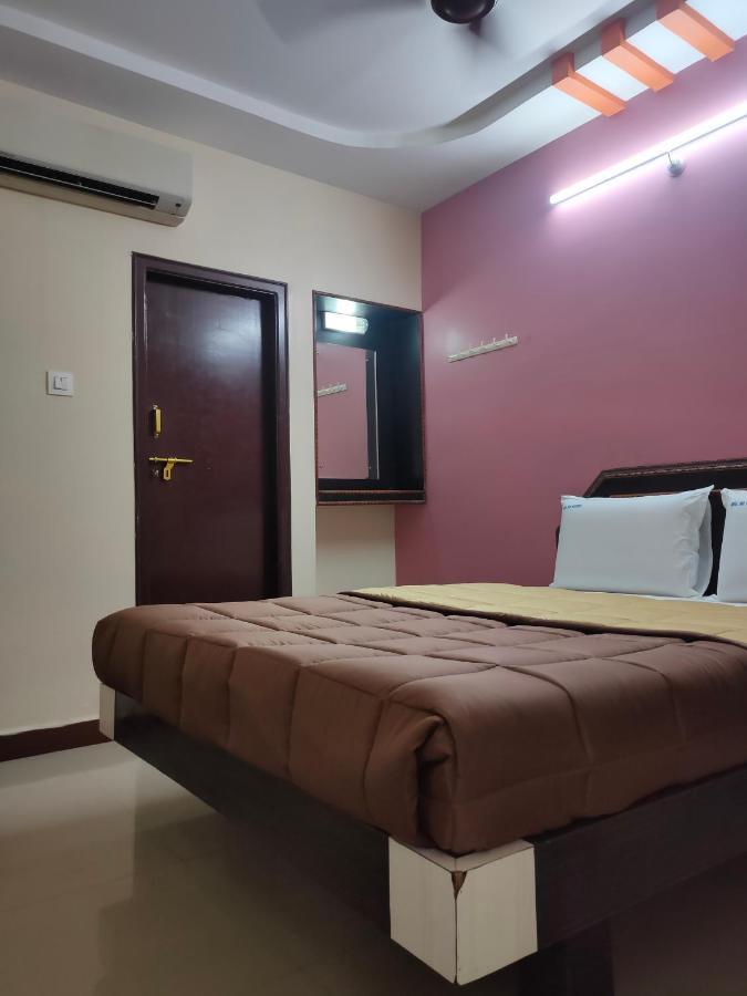Hotel Dkr Residency Тирупати Екстериор снимка